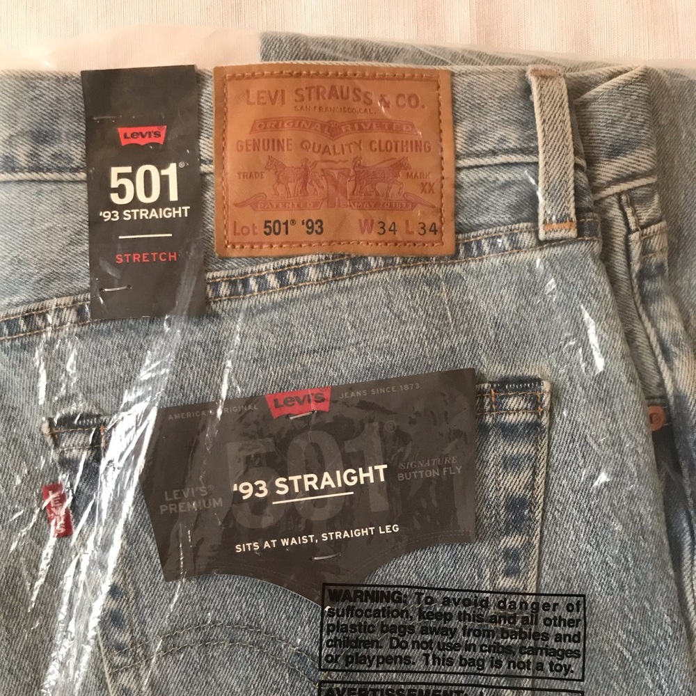 NWT Levi 501 93’ Straight Jeans